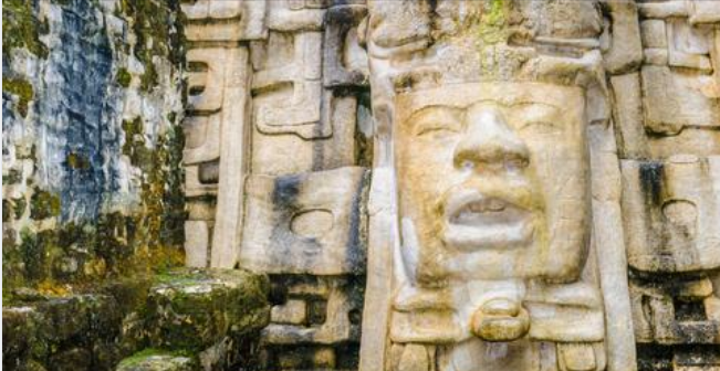 Explorando las maravillas mayas: Chichen Itzá, Cenote y Valladolid